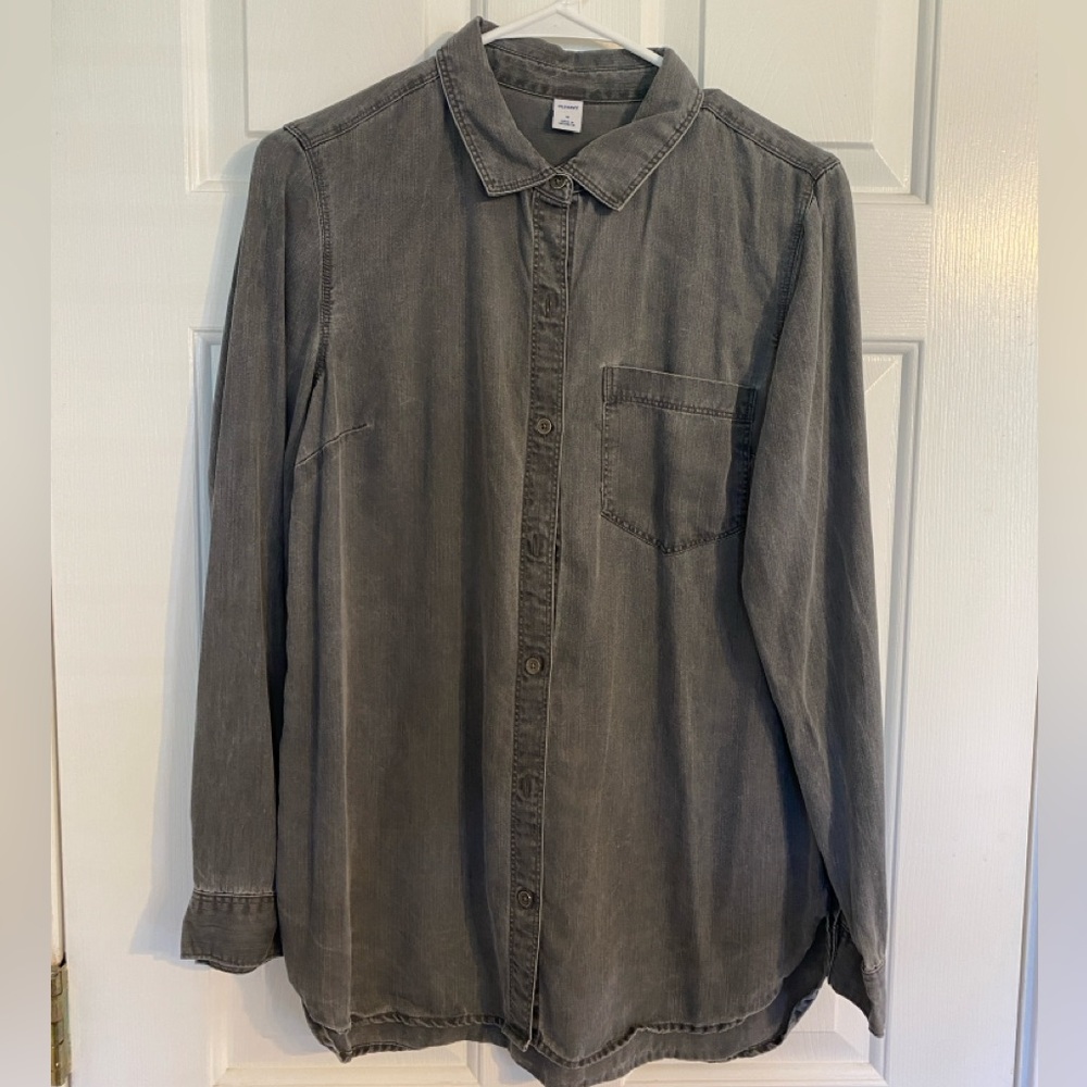 Old Navy Gray Button Down